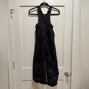 COLUMBIA black snow bib for kids. Size Small (8). Worn lightly twice.